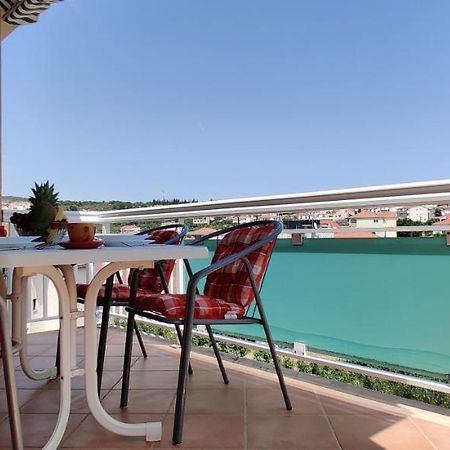 Apartment Dea Трогир Экстерьер фото