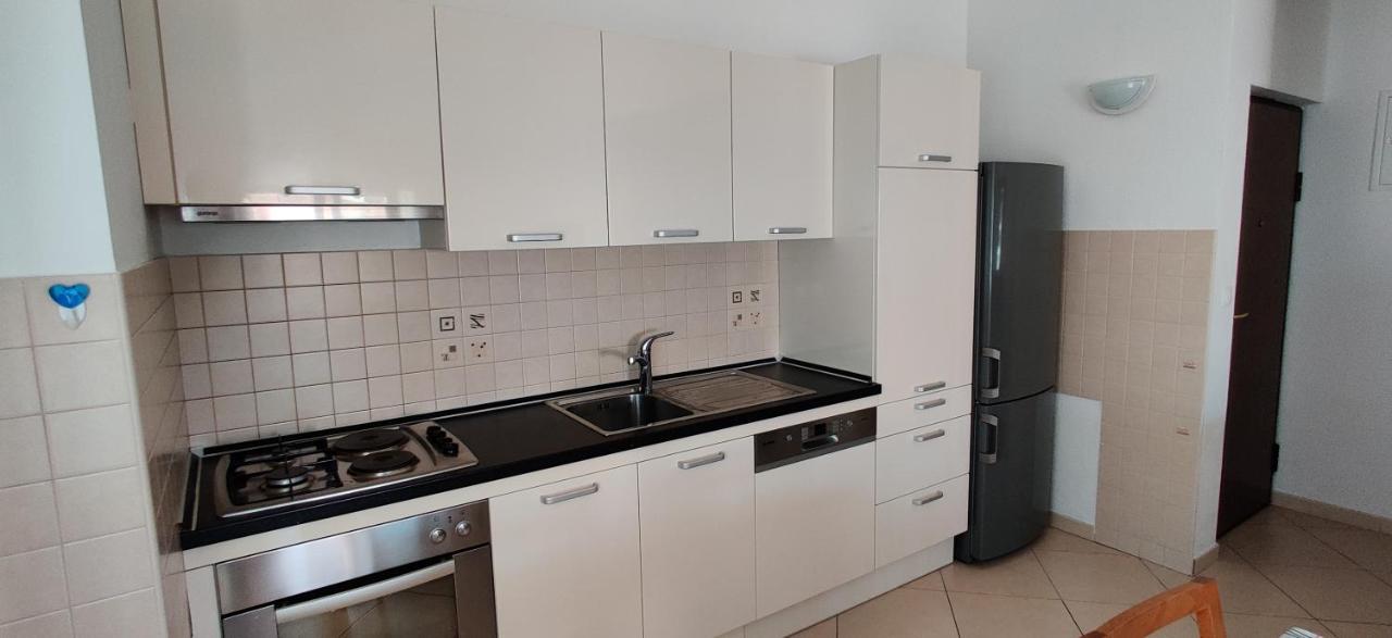 Apartment Dea Трогир Экстерьер фото