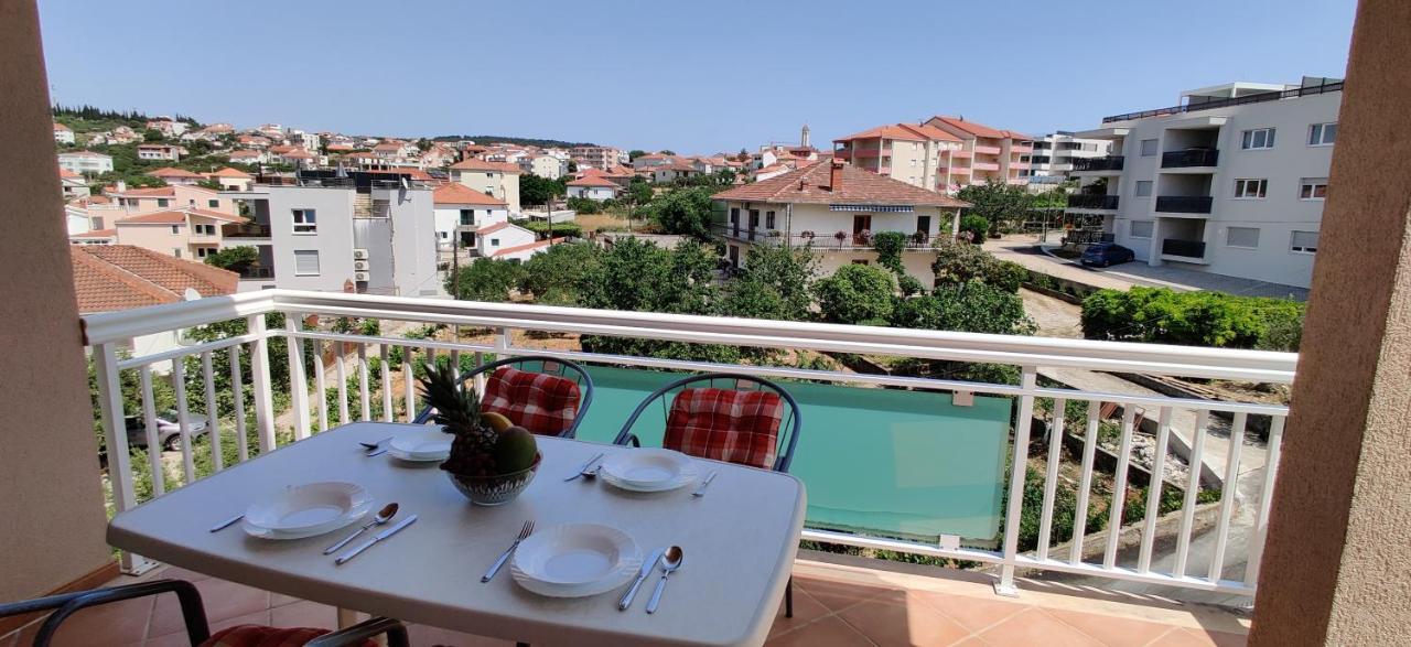 Apartment Dea Трогир Экстерьер фото